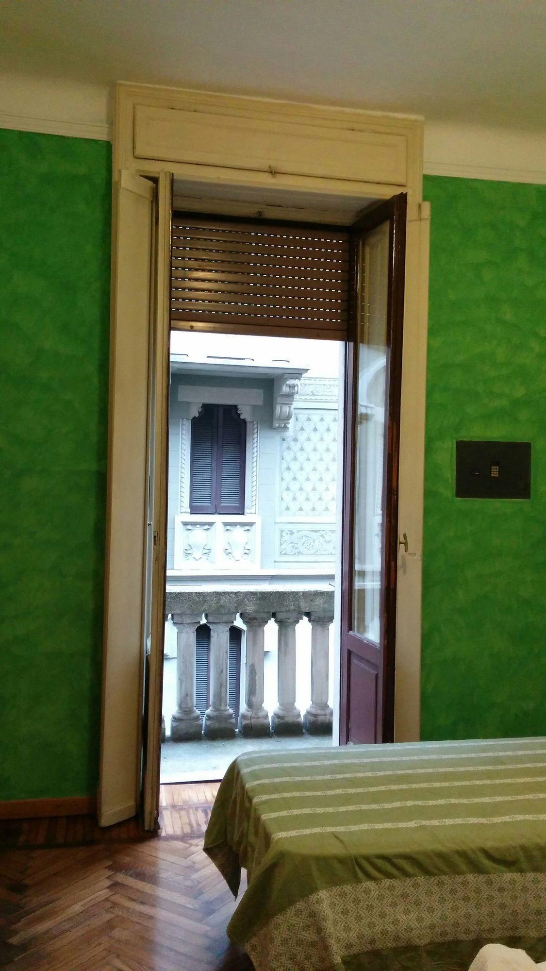 Adam'S House Hostel Milaan Buitenkant foto