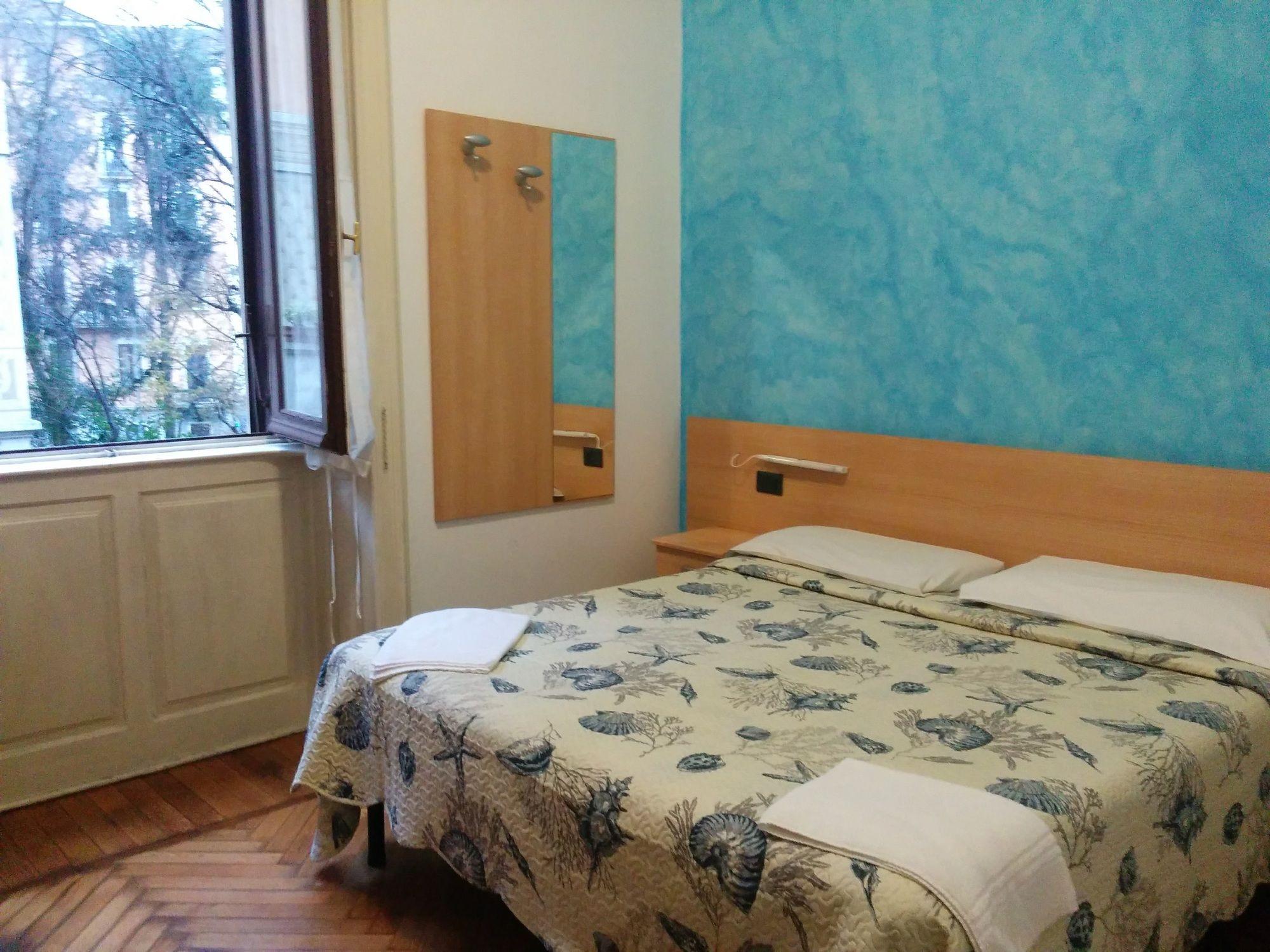Adam'S House Hostel Milaan Buitenkant foto